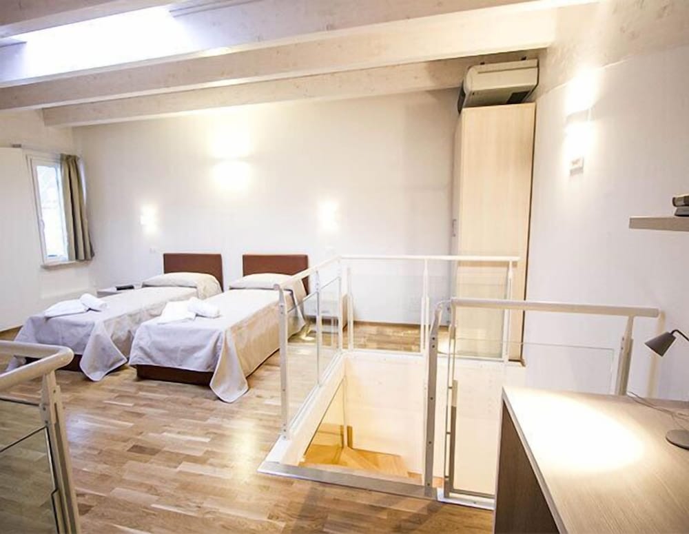 

Catania - Arezzo - Hotel Arezzo ASC