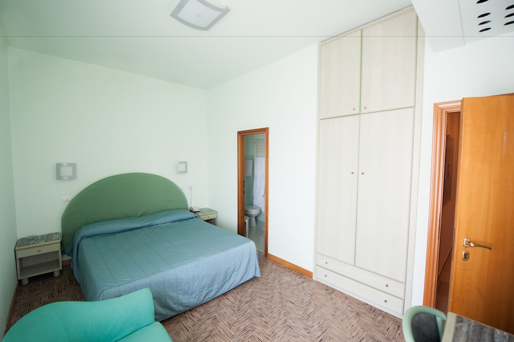 

Milano - Marina di Ravenna - Alba Hotel