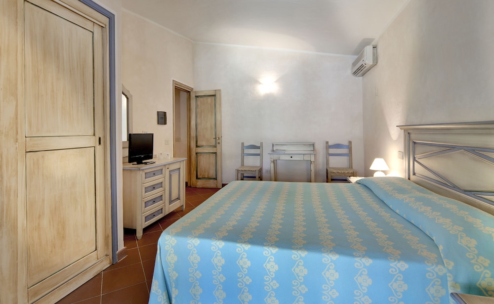 

Verona - Baja Sardinia - Colonna Country Club