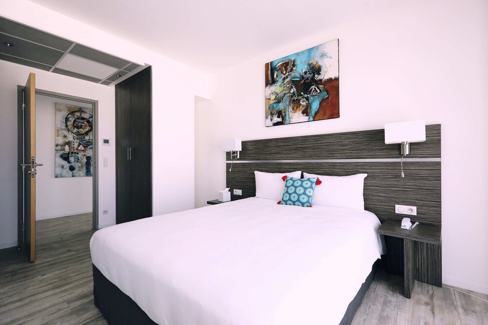 

Venezia - Cassis - Appart' Hotel La Girafe Marseille Est - Porte d'Aubagne