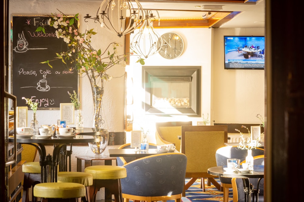 

Roma - Cork - Ashley Hotel
