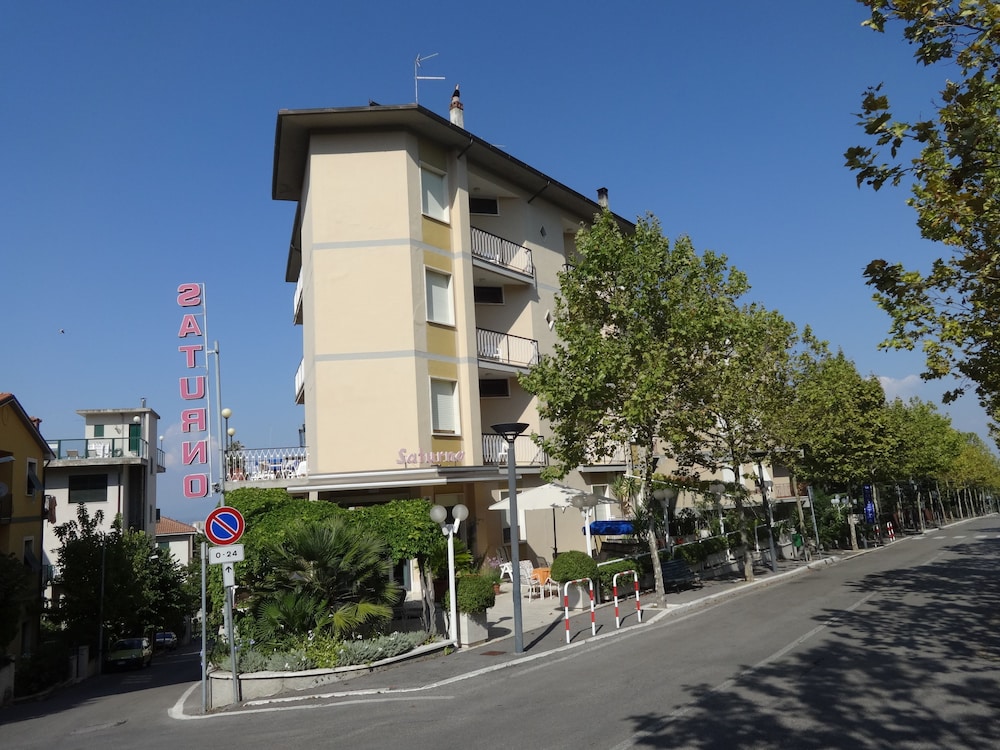 

Roma - Montepulciano - Hotel Saturno