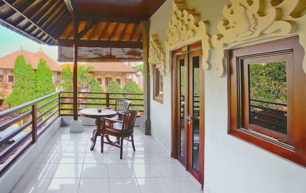 

Venezia - Sanur Beach - Puri Sading Hotel
