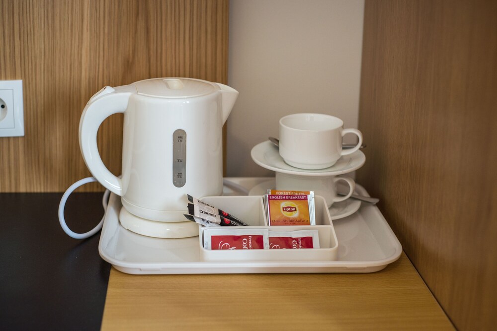 

Trieste - Reykjavik, Aeroporto di Keflavík - Hotel Jazz - By Keflavik Airport - Reykjavik - Iceland