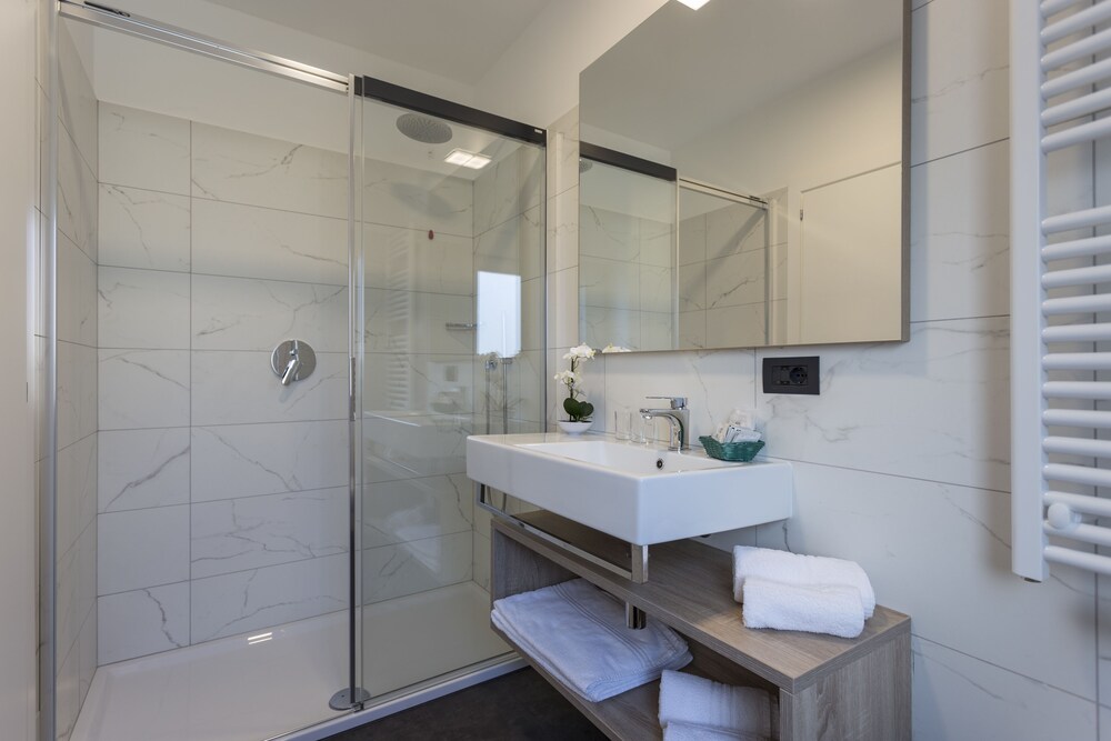 

Roma - Funes - Tourist Hotel