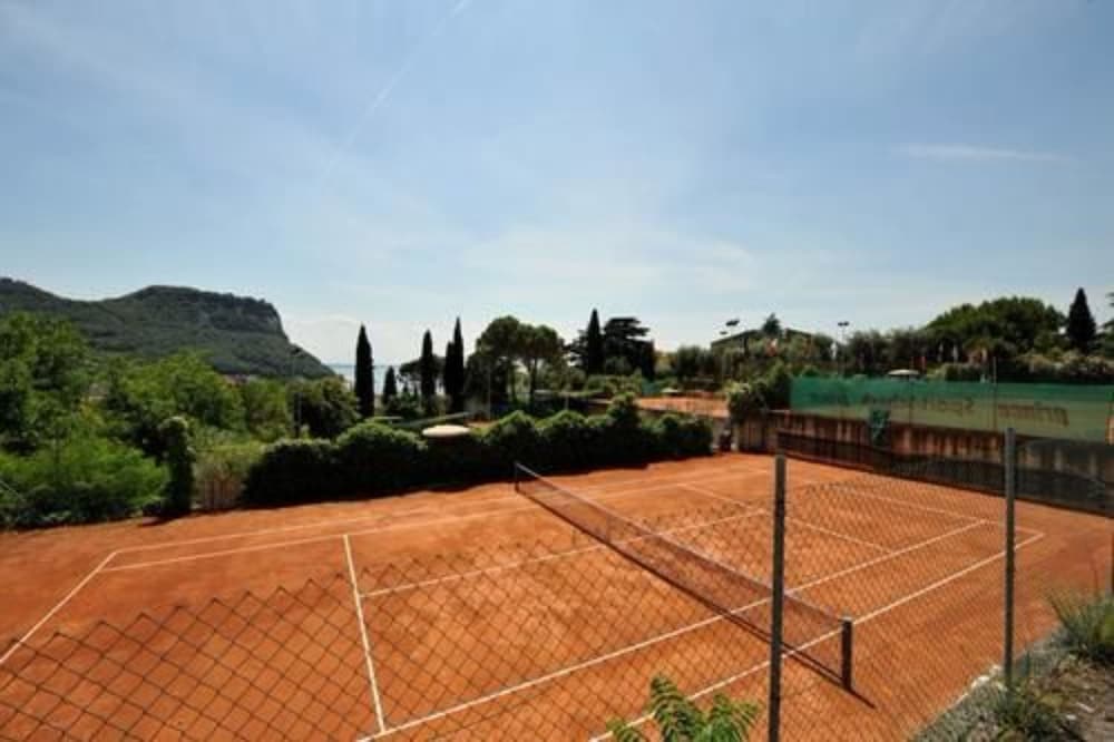 

Napoli - Garda - Sporthotel Olimpo