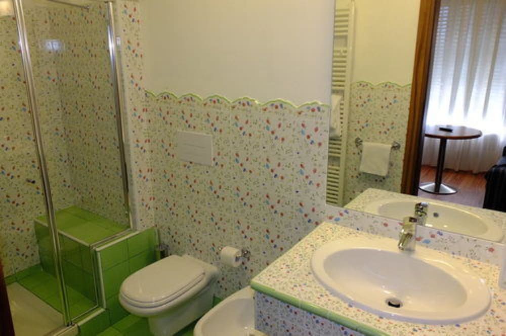 

Venezia - Gargnano - Hotel Internazionale