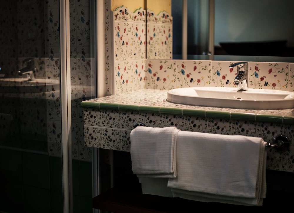 

Bari - Gargnano - Hotel Internazionale