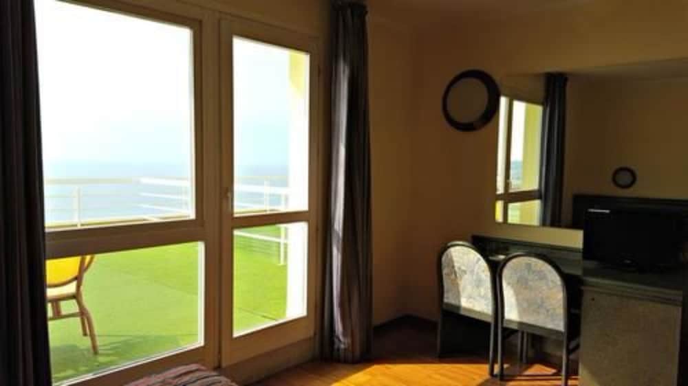 

Bari - Gargnano - Hotel Internazionale