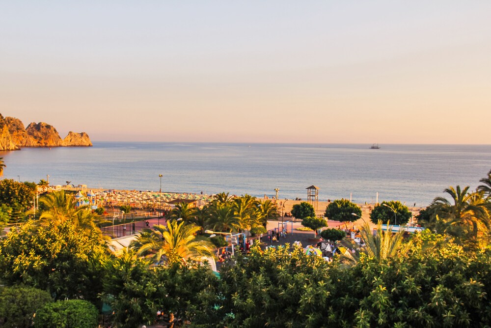 

Napoli - Alanya - Aysev Hotel