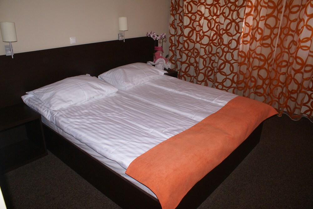 

Roma - Trieste - Hotel Prunk