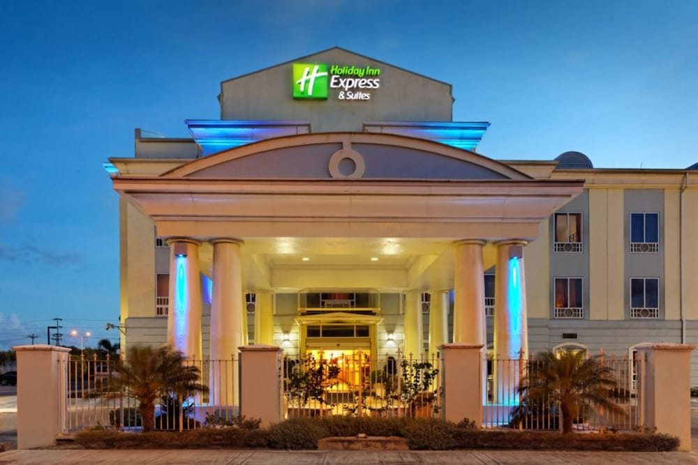 

Milano - Piarco - Holiday Inn Express Hotel & Suites Trincity Trinidad Airport by IHG