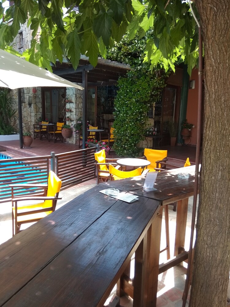 

Napoli - Kassandra - Paliouri - Ammon Garden Hotel