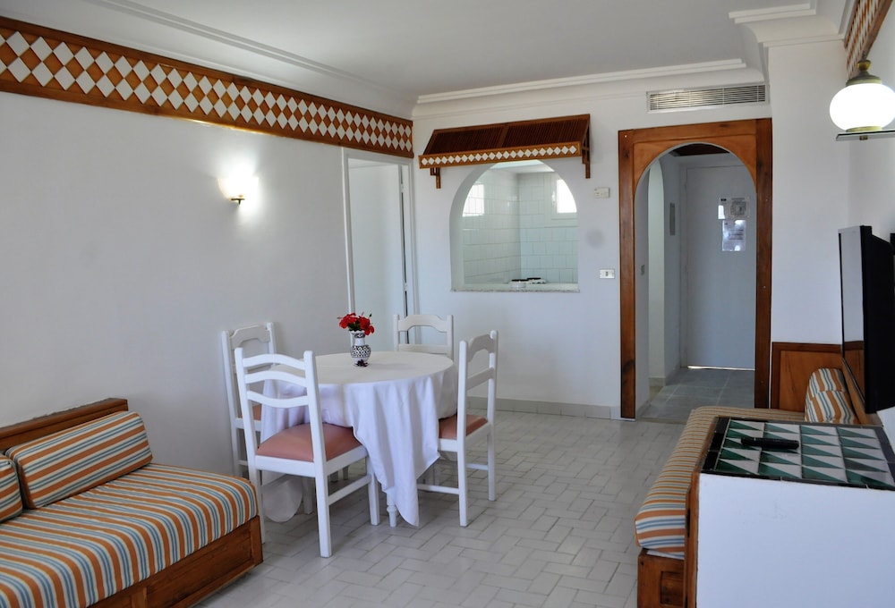 

Napoli - Bizerte - Residence Ain Meriem