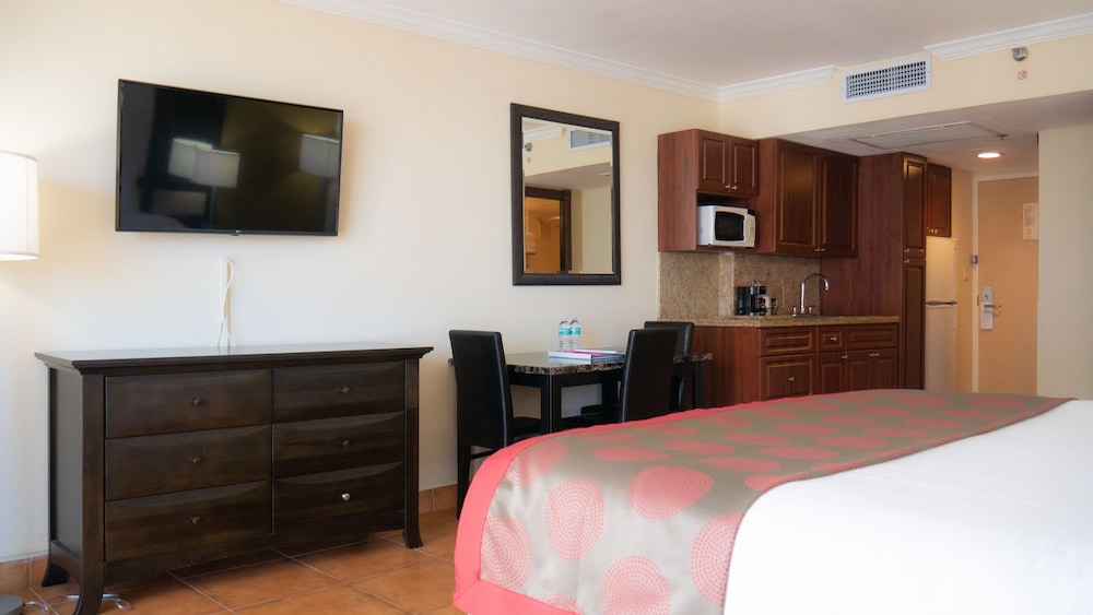 

Milano - Hallandale Beach - Ramada Plaza By Wyndham Marco Polo Beach Resort