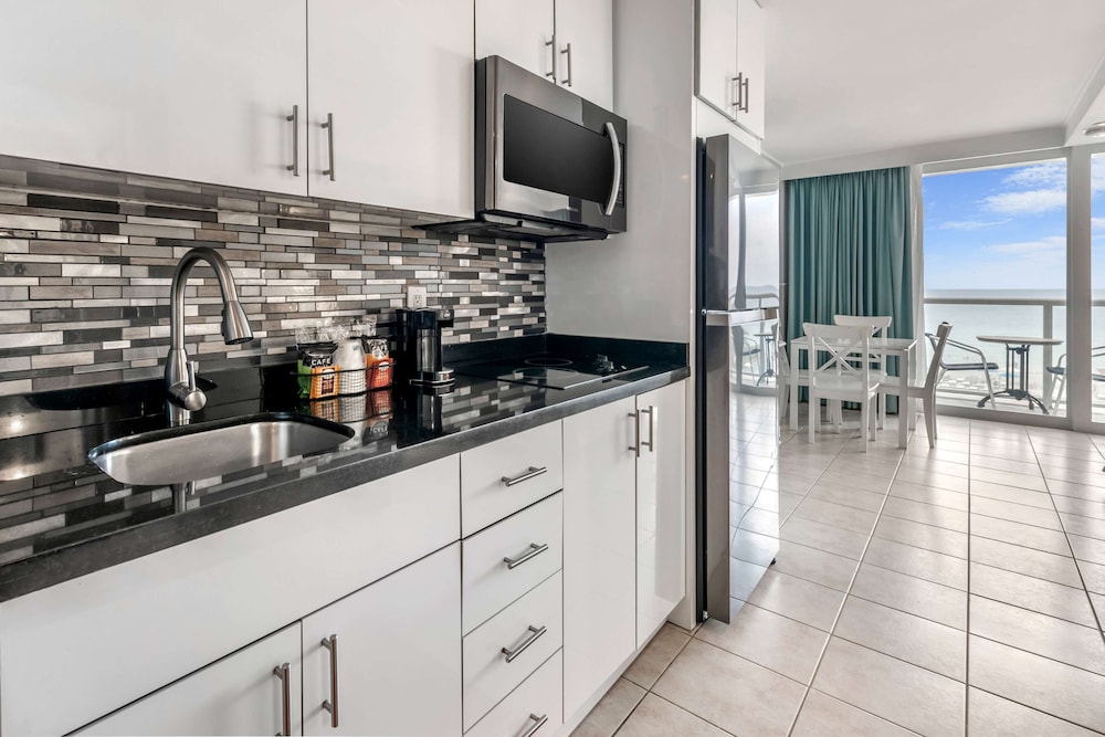 

Milano - Hallandale Beach - Ramada Plaza By Wyndham Marco Polo Beach Resort