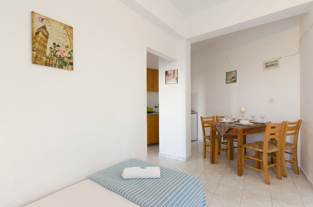 

Milano - Stalida - Aglaia Apartments & Studios