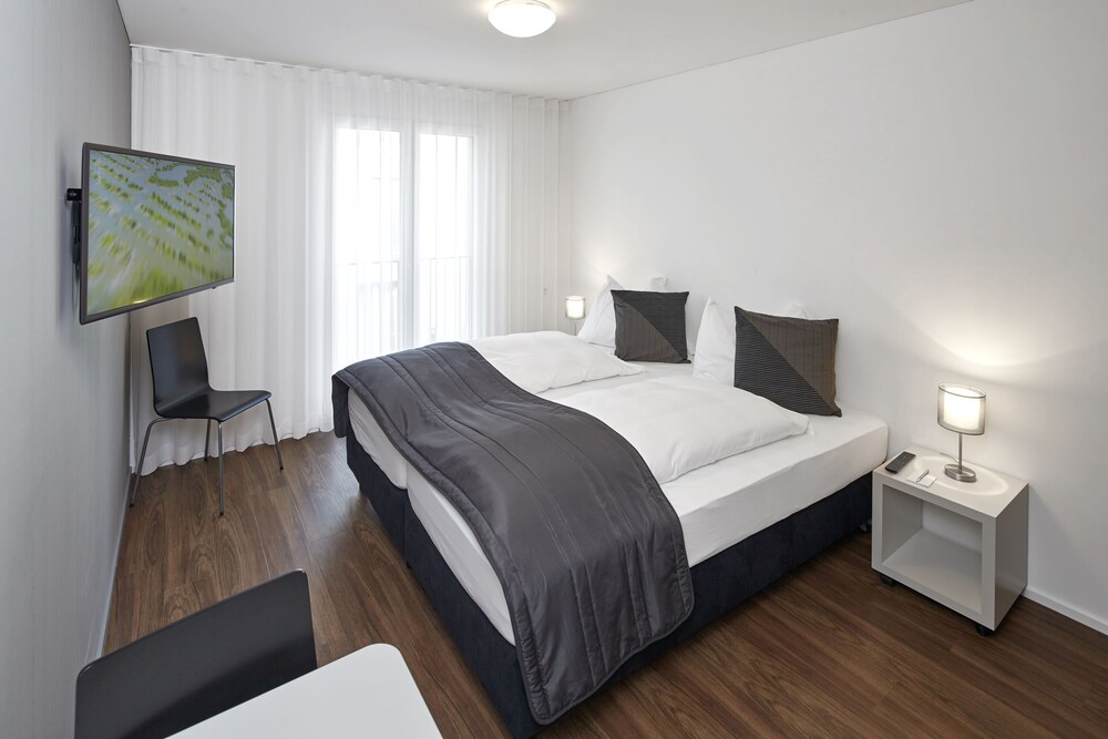 

Bologna - Baden, Switzerland - Aparthotel Baden