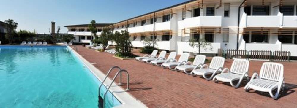 

Bari - Castelnuovo del Garda - Hotel Centro Turistico Gardesano