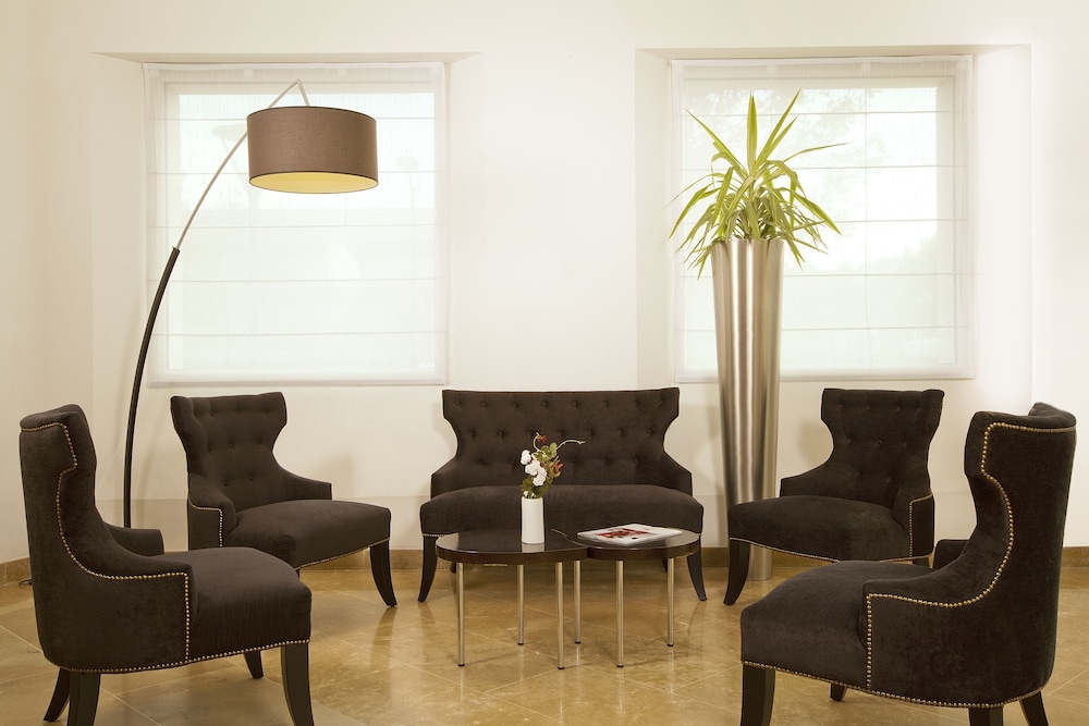 

Roma - Saulx-les-Chartreux - Residhome Paris-Massy