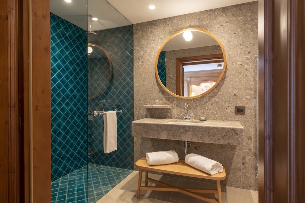 

Verona - Cortina d'Ampezzo - Faloria Mountain Spa Resort