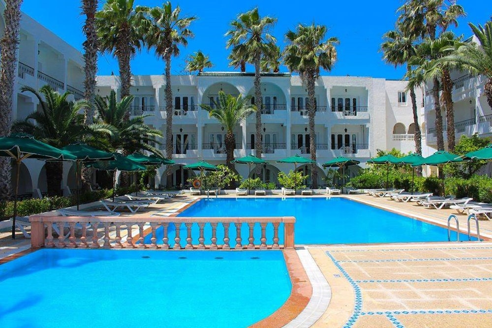 

Venezia - Yasmine Hammamet - Emira