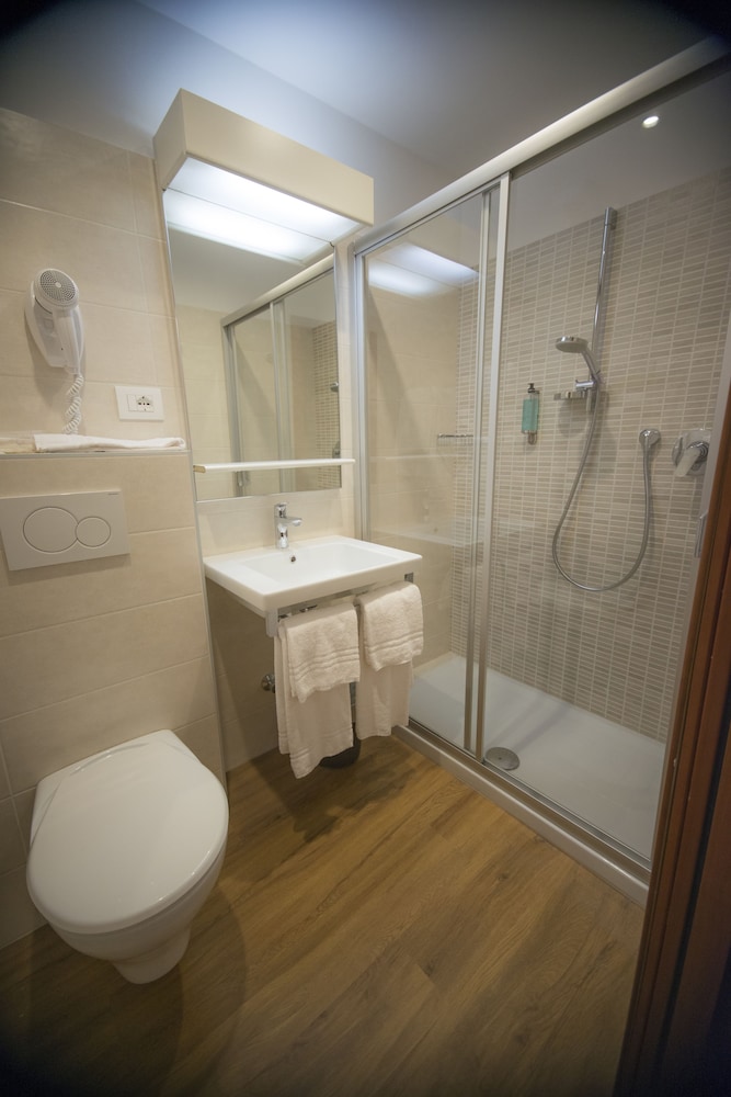 

Bari - Trento - Hotel Everest