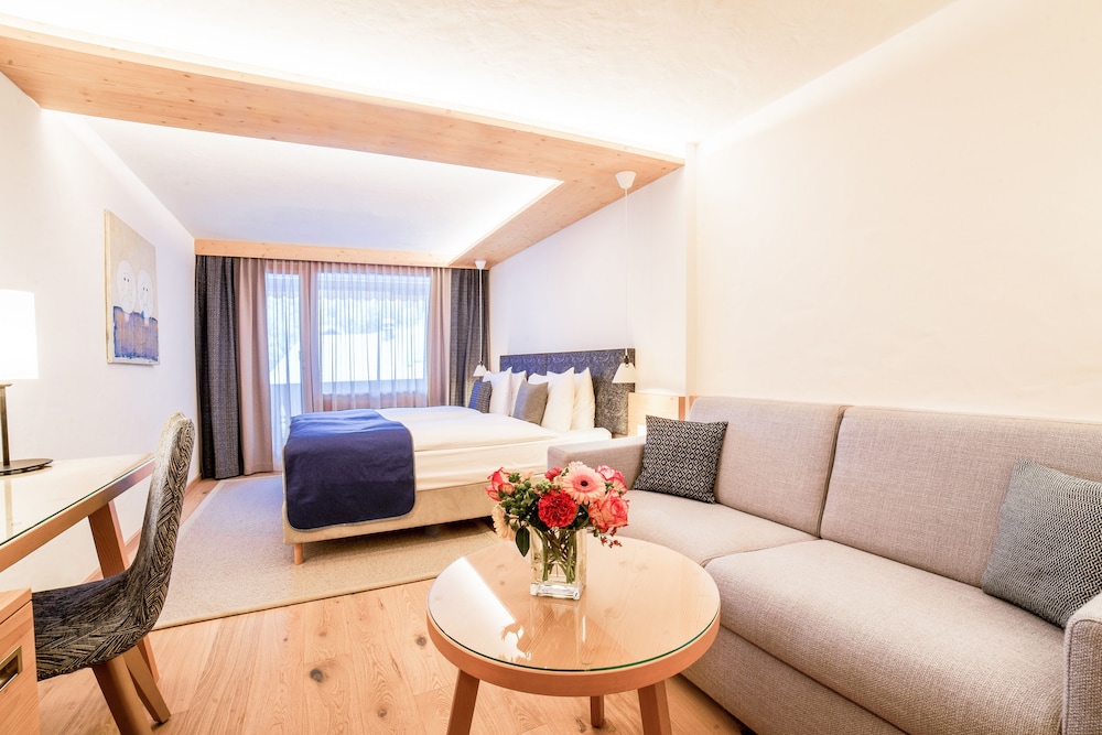 

Bari - Gstaad - Gstaaderhof - Active & Relax Hotel