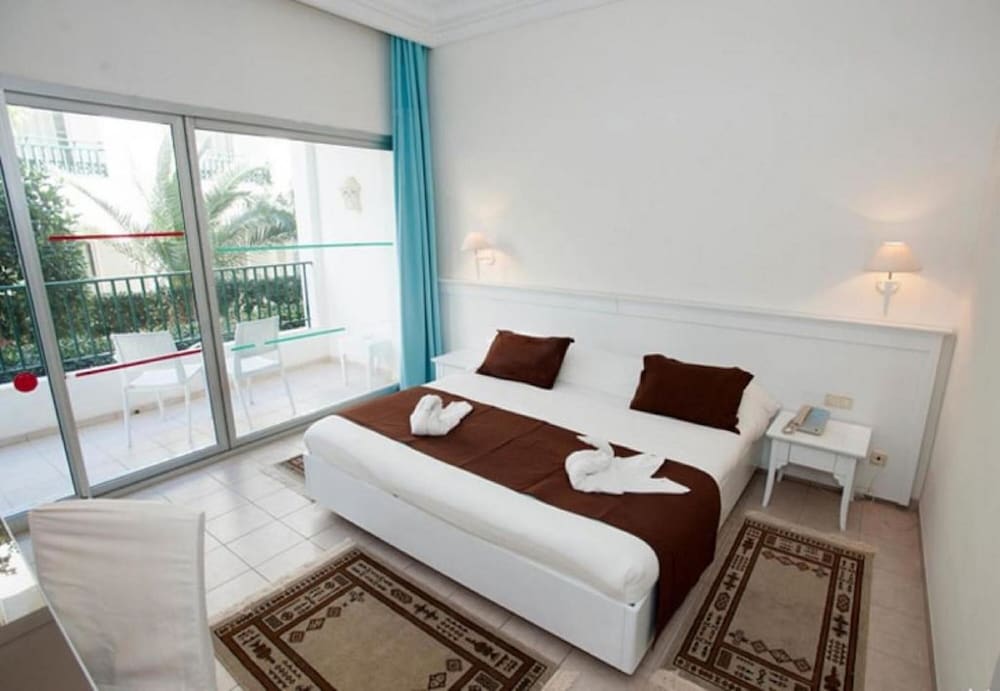 

Verona - Kelaa Kebira - Soviva Resort - Families Only