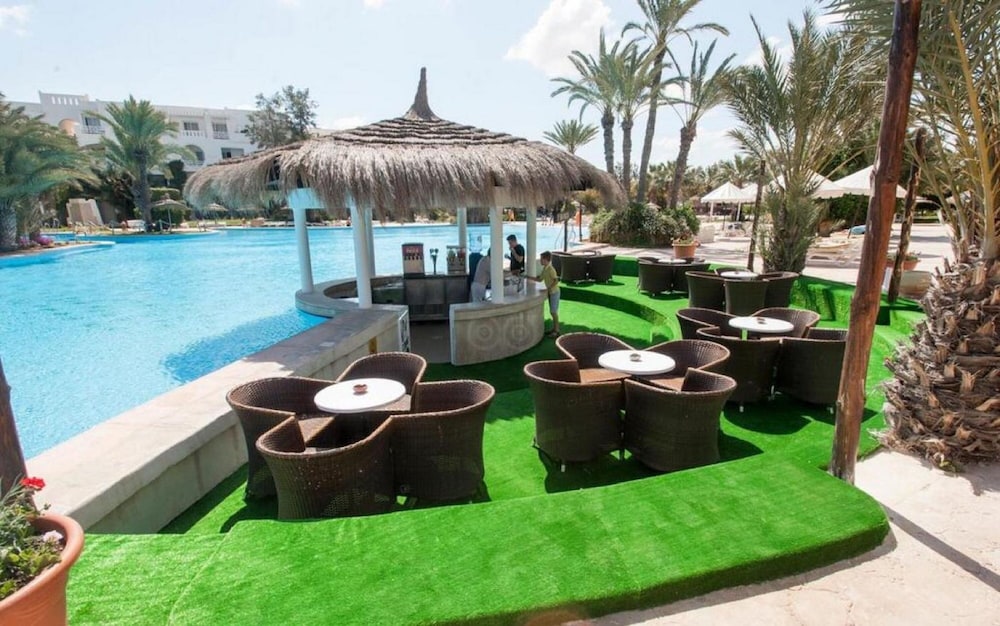 

Napoli - Susa - Soviva Resort - Families Only