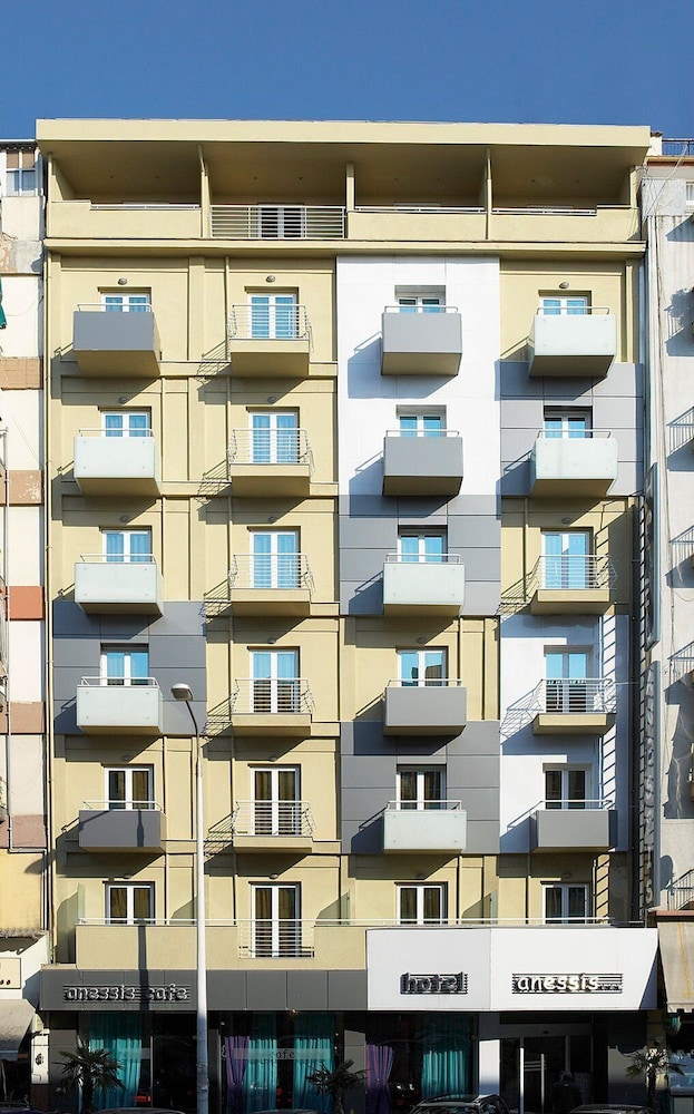 

Milano - Salonicco - Anessis