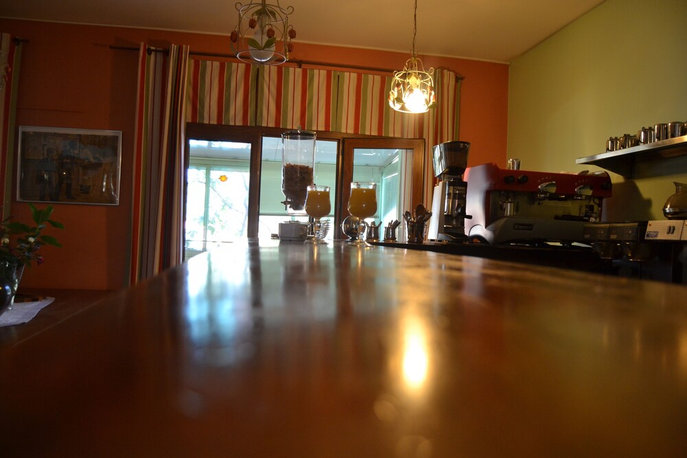 

Milano - Calvi - Hotel Cyrnea