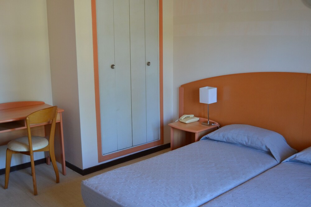 

Roma - Calvi - Hotel Cyrnea