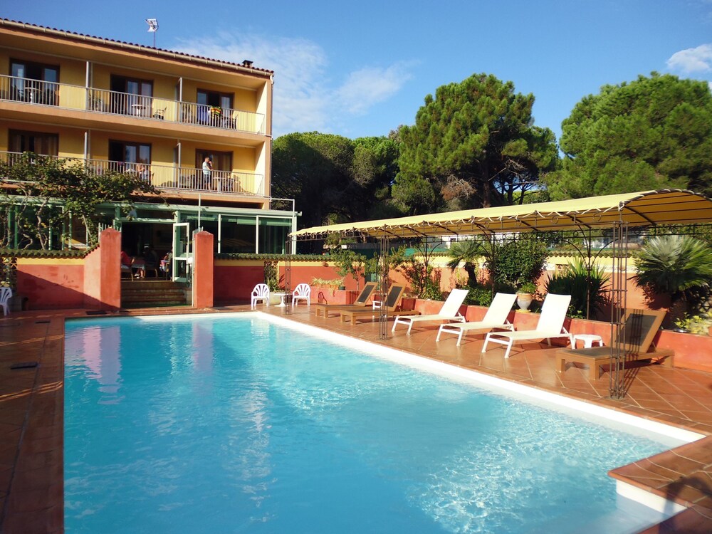 

Milano - Calvi - Hotel Cyrnea