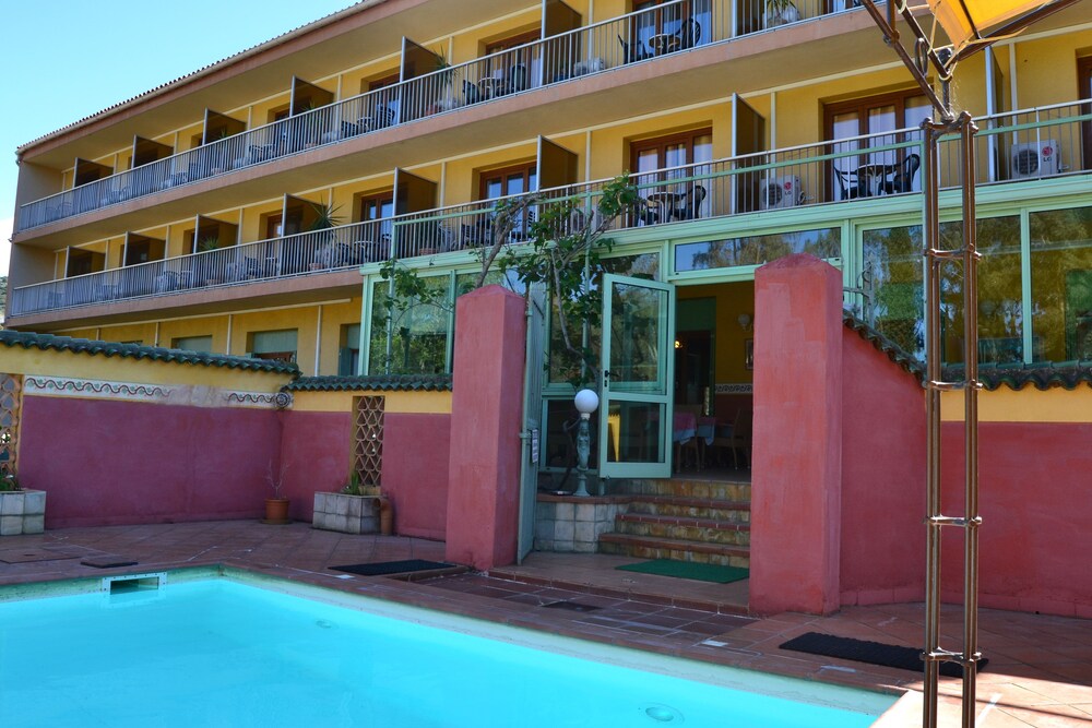

Roma - Calvi - Hotel Cyrnea