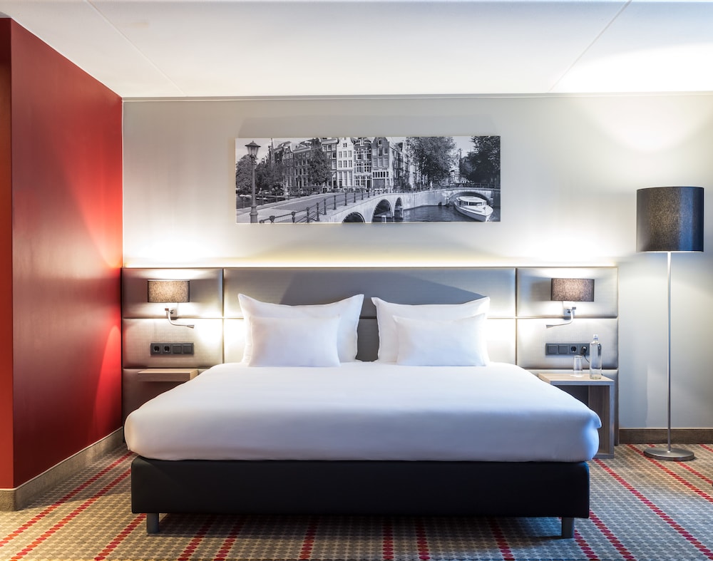 

Napoli - Hoofddorp - Ramada By Wyndham Amsterdam Airport Schiphol