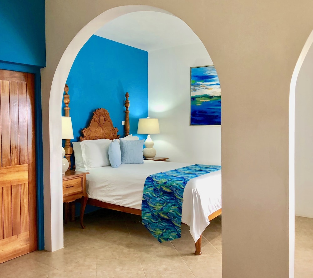 

Bari - Negril - The Westender Inn