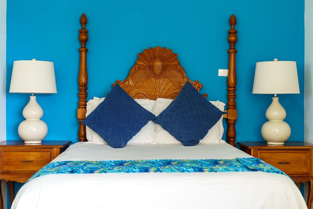 

Bologna - Negril - The Westender Inn