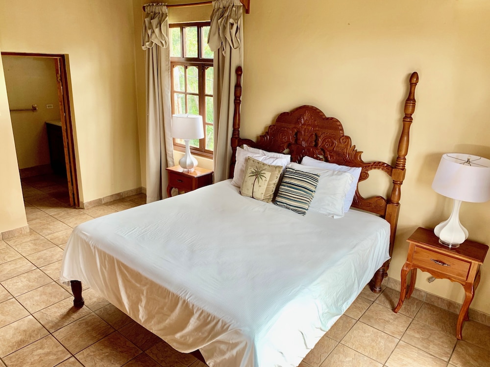 

Venezia - Negril - The Westender Inn