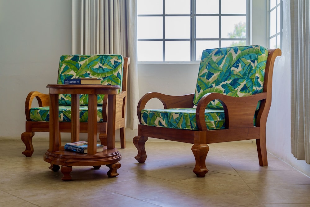 

Bologna - Negril - The Westender Inn