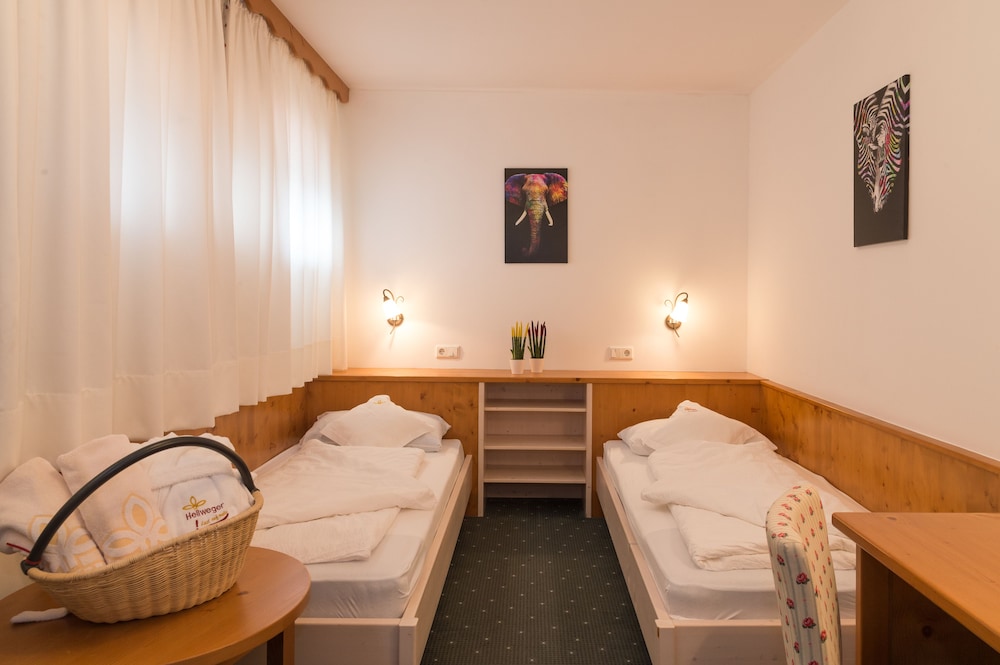 

Catania - Cadipietra - Hotel Hellweger