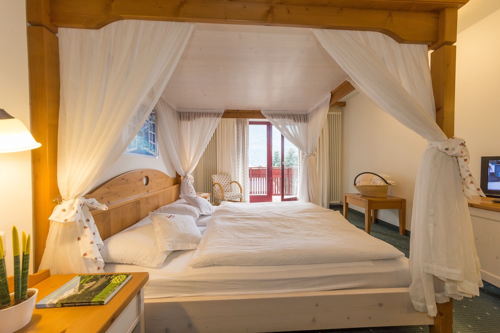 

Bari - Lutago - Hotel Hellweger