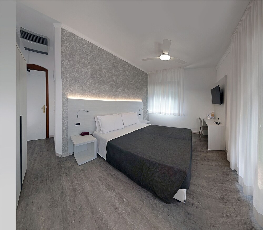 

Milano - Cattolica - Hotel Venus