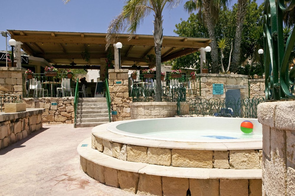 

Bologna - Mellieha - Porto Azzurro Aparthotel