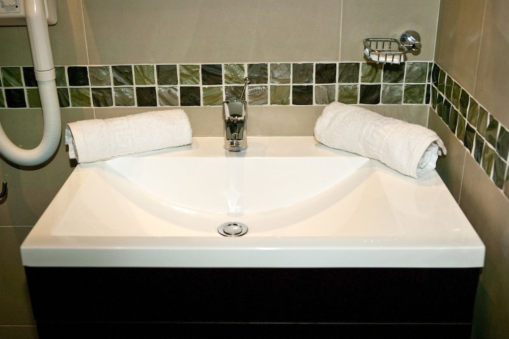 

Bologna - Naxxar - Porto Azzurro Aparthotel