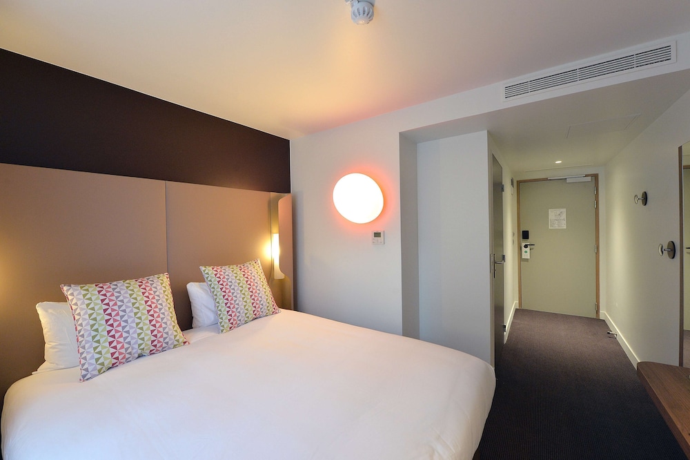 

Catania - Levallois-Perret - CAMPANILE PARIS - Clichy Centre