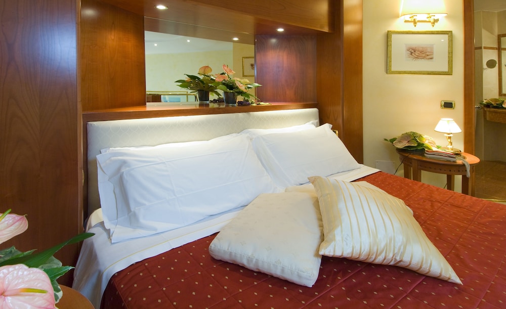

Cagliari - Monza - AS Hotel Monza