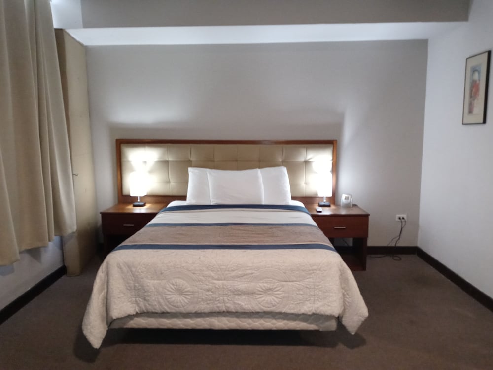 

Genova - San Juan - S.J. Suites Hotel