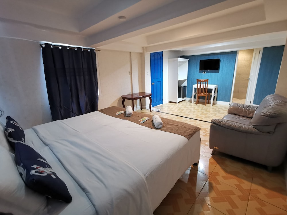 

Milano - Moalboal - Pescadores Suites Moalboal