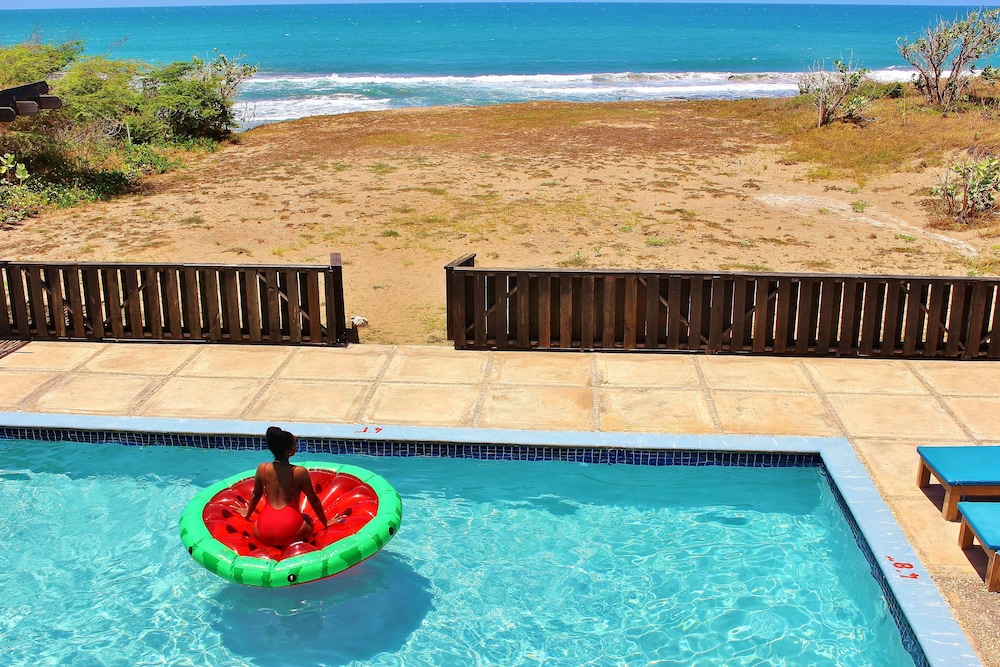 

Bari - Treasure Beach - Turtles Nest Villa